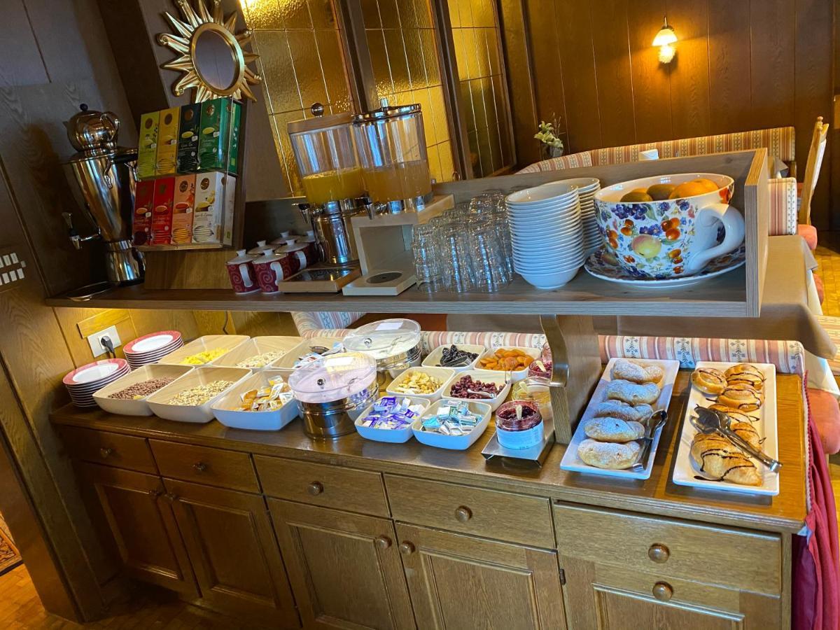 Hotel Garni Savoy Castelrotto Bagian luar foto